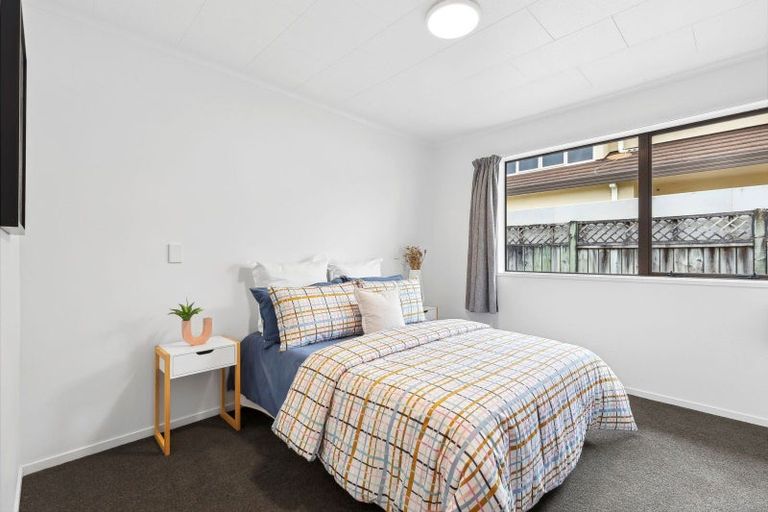 Photo of property in 28 Taylor Street, Cambridge, 3434