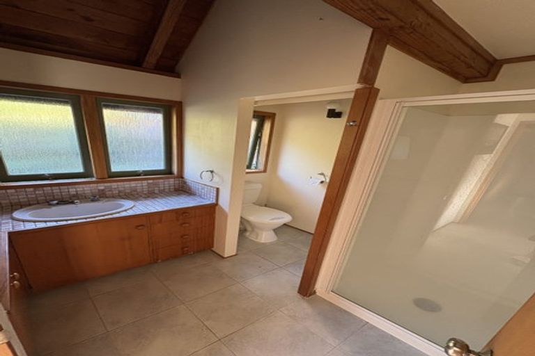 Photo of property in 15 Domain Crescent, Muriwai, Waimauku, 0881