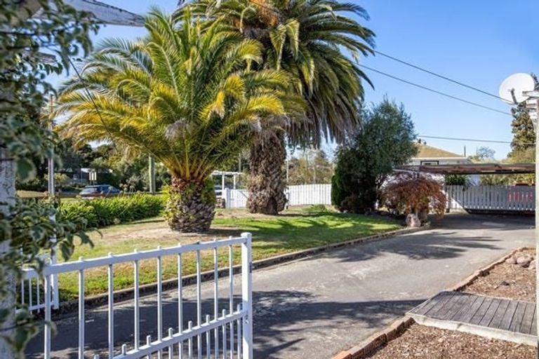 Photo of property in 33 Perth Street, Levin, 5510
