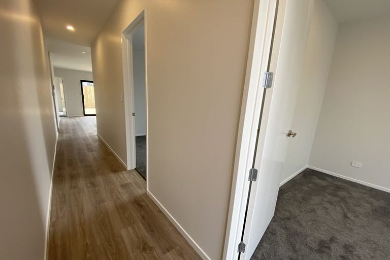 Photo of property in 59 Horokaka Street, Massey, Auckland, 0614