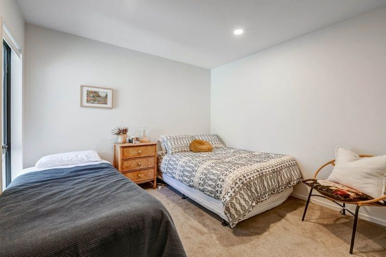 Photo of property in 14 Arran Point Parade, Orewa, 0931