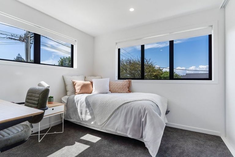 Photo of property in 2a Ellen Avenue, Hillcrest, Auckland, 0627
