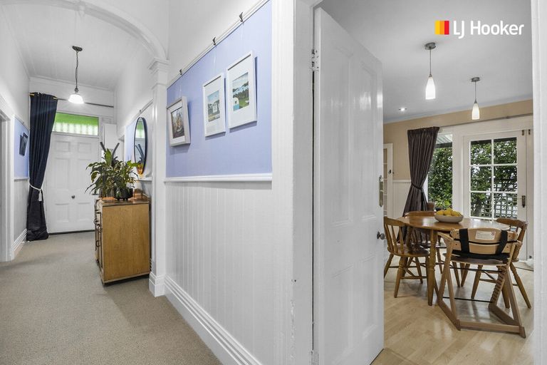 Photo of property in 10 Glen Road, Mornington, Dunedin, 9011