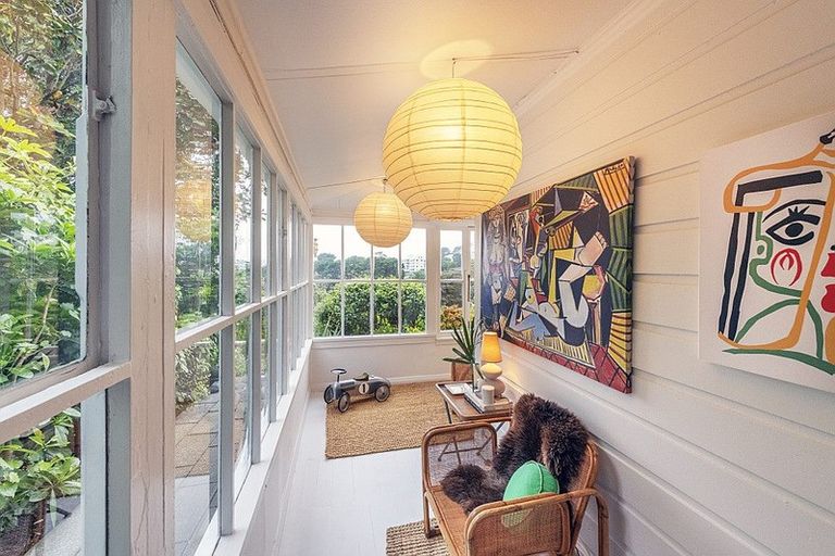 Photo of property in 128 Ohiro Road, Brooklyn, Wellington, 6021