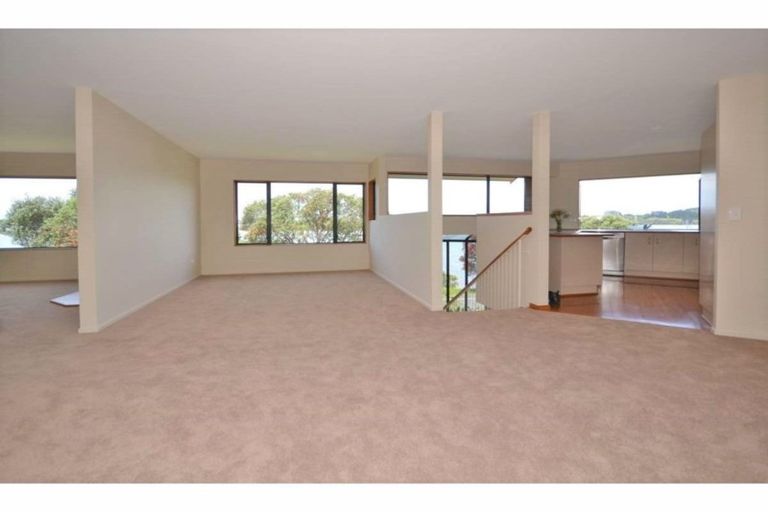 Photo of property in 71 Rangitane Loop Road, Kerikeri, 0294
