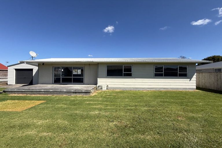 Photo of property in 27 Blake Street, Waitara, 4320