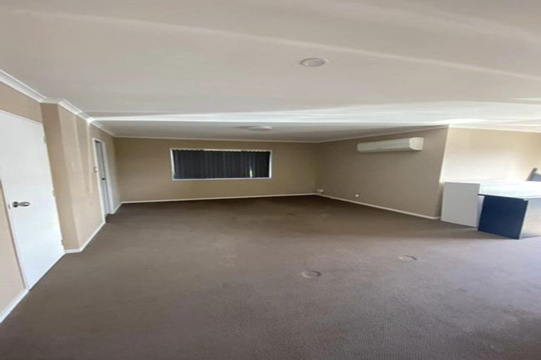 Photo of property in 8 Lyell Court, Clover Park, Auckland, 2019