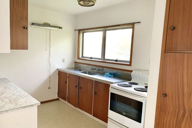 Photo of property in 97 Lynwood Road, New Lynn, Auckland, 0600