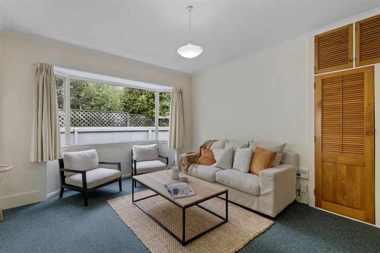 Photo of property in 223 Centaurus Road, Saint Martins, Christchurch, 8022