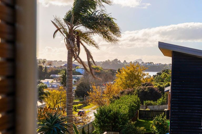 Photo of property in 15 Talbot Place, Welcome Bay, Tauranga, 3112