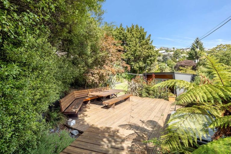 Photo of property in 19 Gunns Crescent, Cashmere, Christchurch, 8022