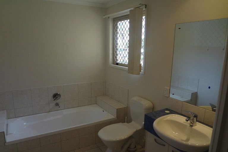 Photo of property in 5 Trimaran Drive, Gulf Harbour, Whangaparaoa, 0930