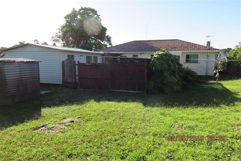 Photo of property in 20 Kauri Glen Road, Northcote, Auckland, 0627