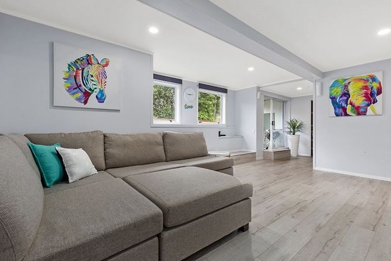 Photo of property in 29 Pooley Street, Pakuranga Heights, Auckland, 2010