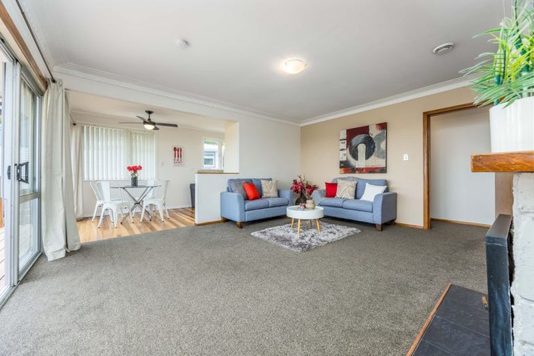Photo of property in 454 Don Buck Road, Massey, Auckland, 0614