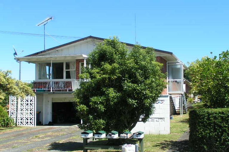 Photo of property in 3/62 Church Street, Northcote Point, Auckland, 0627
