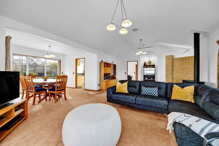 Photo of property in 25 Rimu Street, Inglewood, 4330