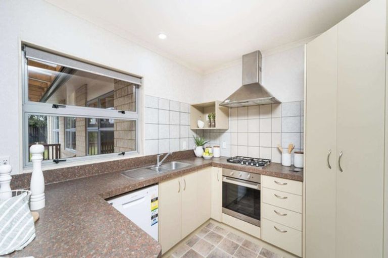 Photo of property in 58 Branigan Parade, Kelvin Grove, Palmerston North, 4414