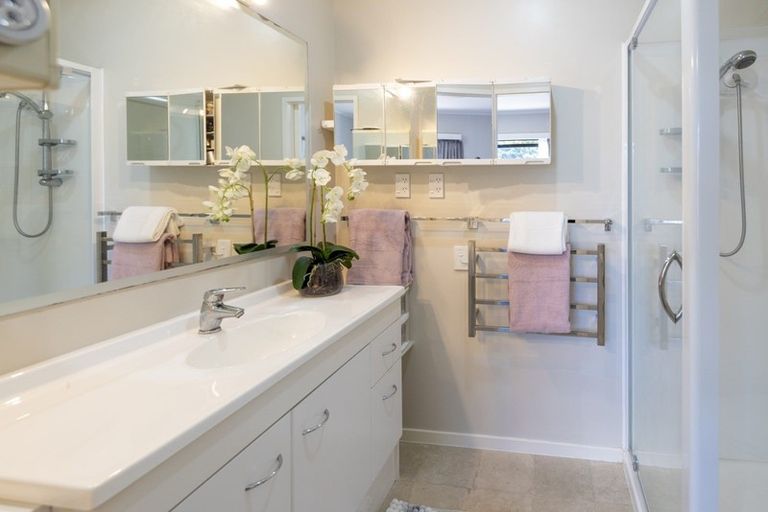 Photo of property in 79 Haseler Crescent, Howick, Auckland, 2014