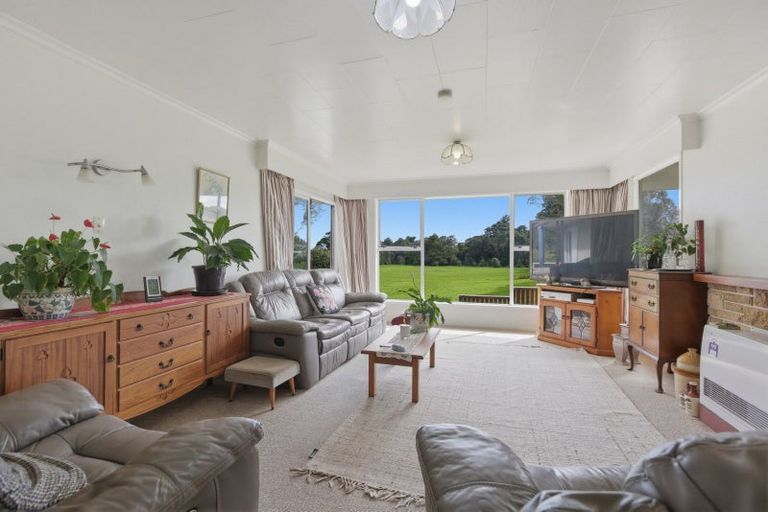 Photo of property in 7 Seymour Street, Waitara, 4320
