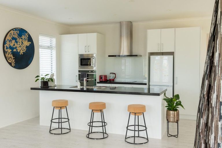Photo of property in 262 Lakes Boulevard, Pyes Pa, Tauranga, 3112