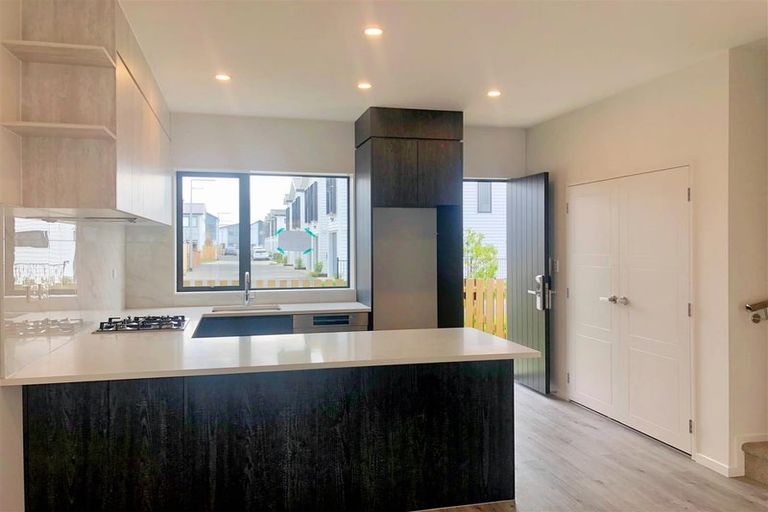 Photo of property in 50 Opoka Street, Papakura, 2110