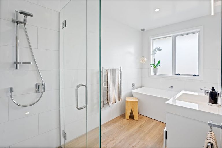 Photo of property in 3 Barbaras Way, Waikanae Beach, Waikanae, 5036