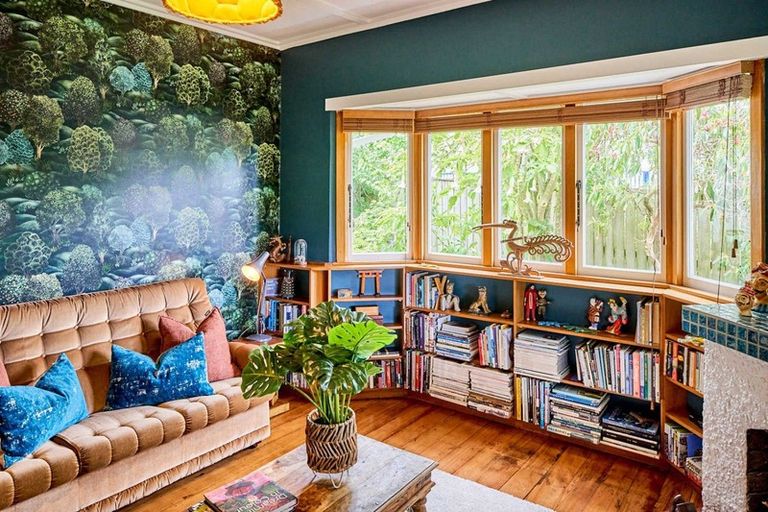 Photo of property in 339 Muritai Road, Eastbourne, Lower Hutt, 5013