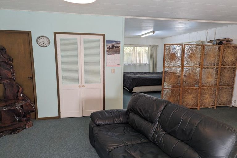 Photo of property in 118b Konini Road, Titirangi, Auckland, 0604