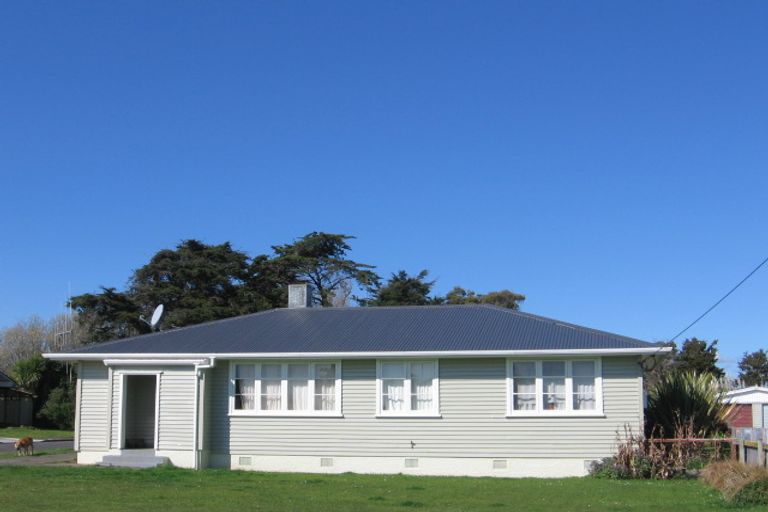 Photo of property in 10 Huntly Street, Foxton, 4814