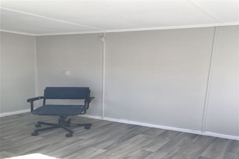 Photo of property in 16 Hooks Road, Manurewa, Auckland, 2102