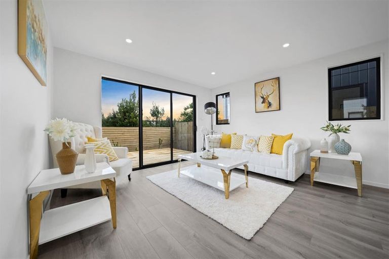 Photo of property in 39 John Gray Street, Papakura, 2110