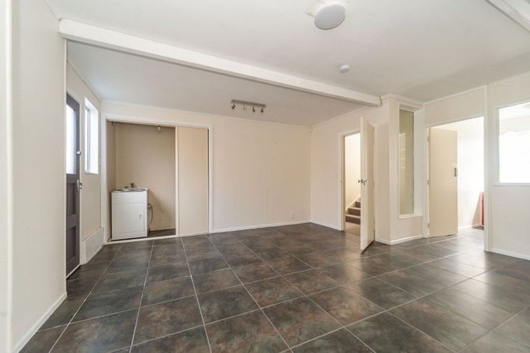 Photo of property in 46 Cypress Drive, Maungaraki, Lower Hutt, 5010