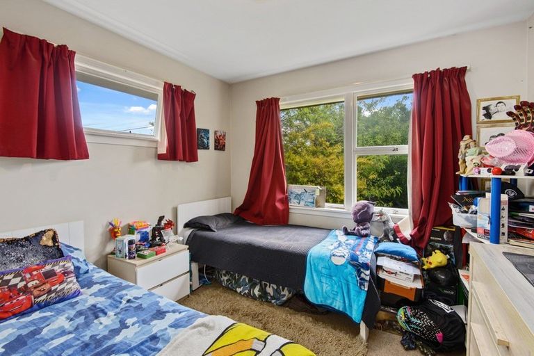 Photo of property in 12 Frensham Crescent, Woolston, Christchurch, 8062