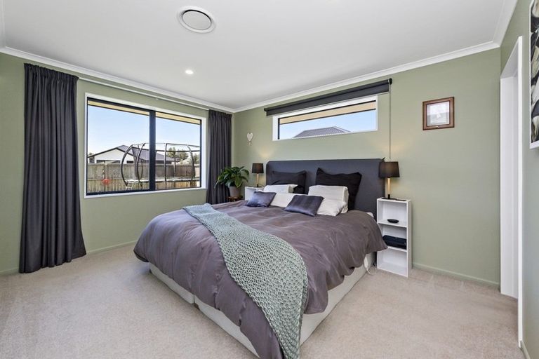 Photo of property in 1 Caracara Place, Rolleston, 7615