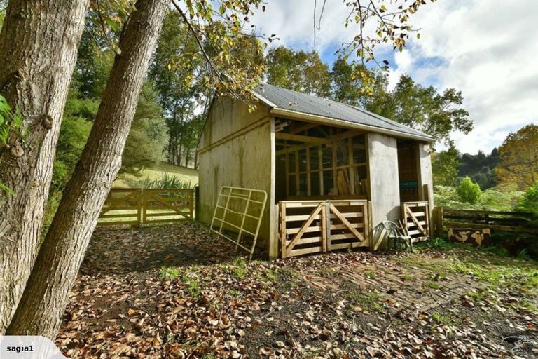 Photo of property in 515 Upper Waiwera Road, Puhoi, Silverdale, 0994