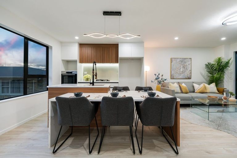 Photo of property in 21b Laura Street, Kelston, Auckland, 0602