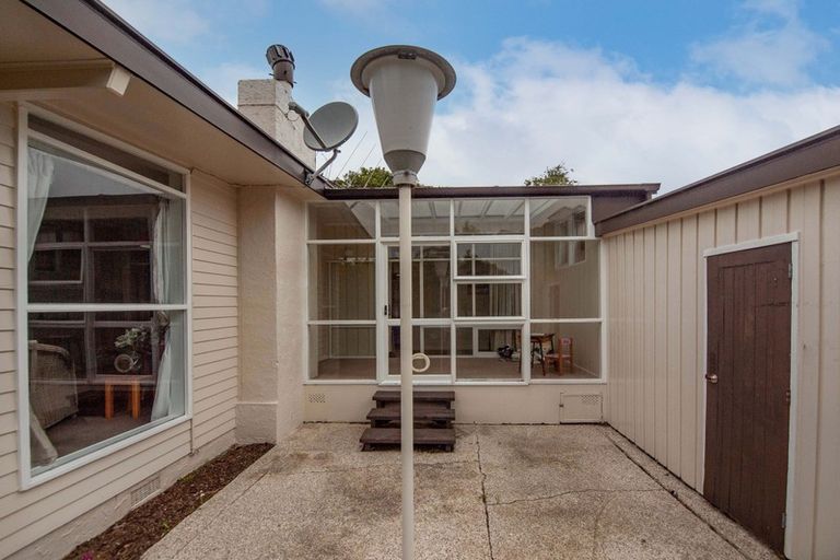 Photo of property in 3 Silverbirch Grove, Churton Park, Wellington, 6037