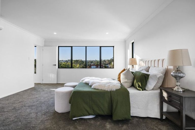 Photo of property in 12c Wylie Avenue, Sunnynook, Auckland, 0620