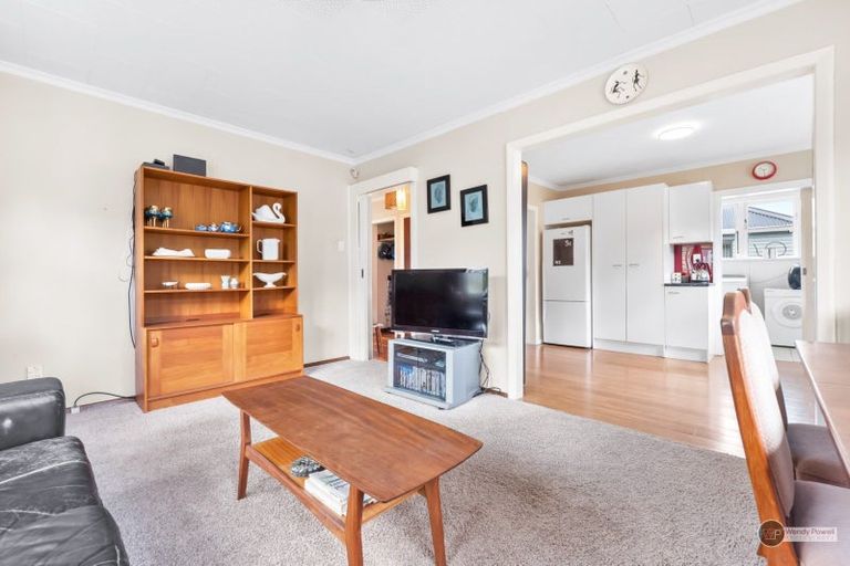 Photo of property in 31 Lockwood Crescent, Taita, Lower Hutt, 5011