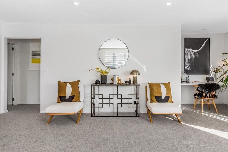 Photo of property in 33 Oakum Road, Whitby, Porirua, 5024