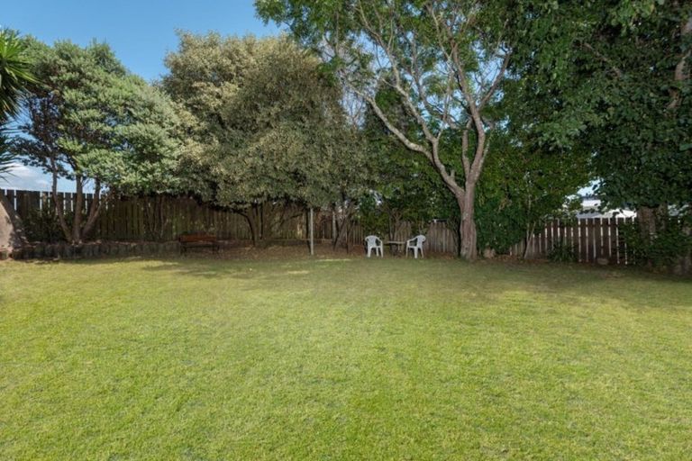 Photo of property in 108 Dickson Road, Papamoa Beach, Papamoa, 3118