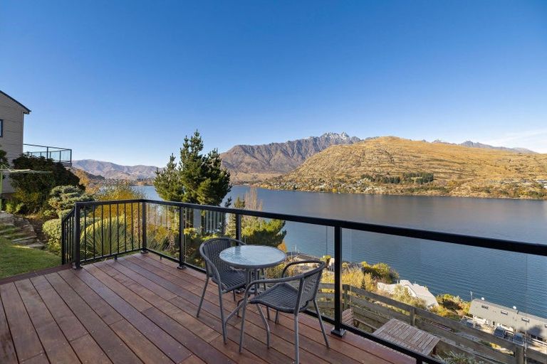 Photo of property in 22 Golden Terrace, Queenstown, 9300