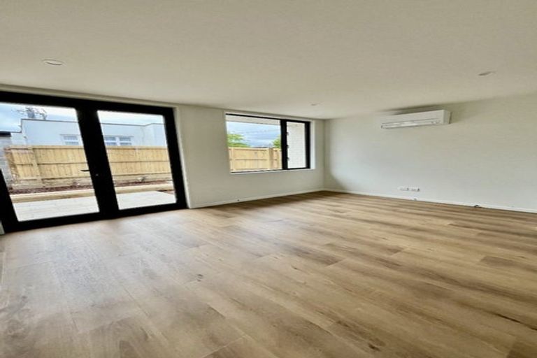 Photo of property in 1/72 Southampton Street, Sydenham, 8023
