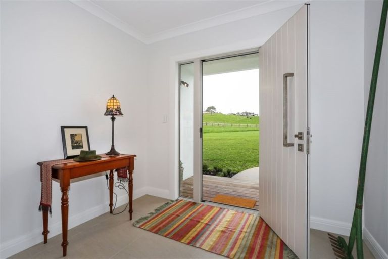 Photo of property in 3 Sands Road, Waiuku, 2681