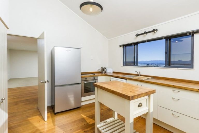 Photo of property in 41 Coster Street, Enner Glynn, Nelson, 7011