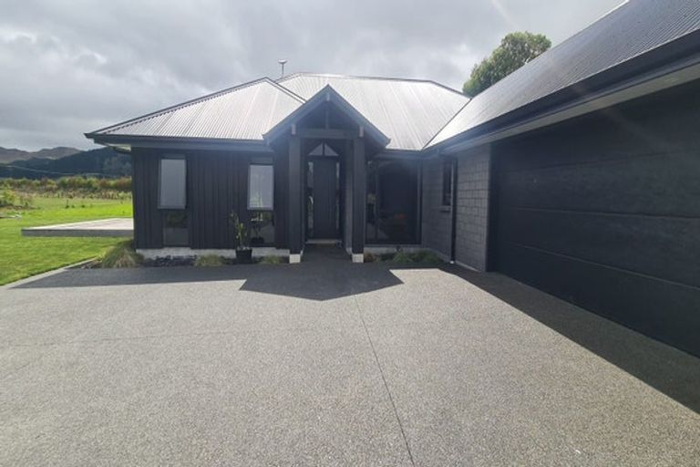 Photo of property in 7c Stock Road, Otane, 4276