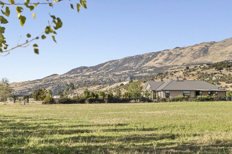 Photo of property in 55 Totara Place, Queensberry, Cromwell, 9383