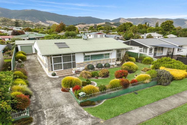 Photo of property in 25 Marlowe Street, Stoke, Nelson, 7011