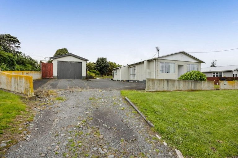 Photo of property in 24 Dorset Street, Patea, 4520